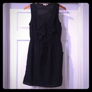 Sleeveless black dress